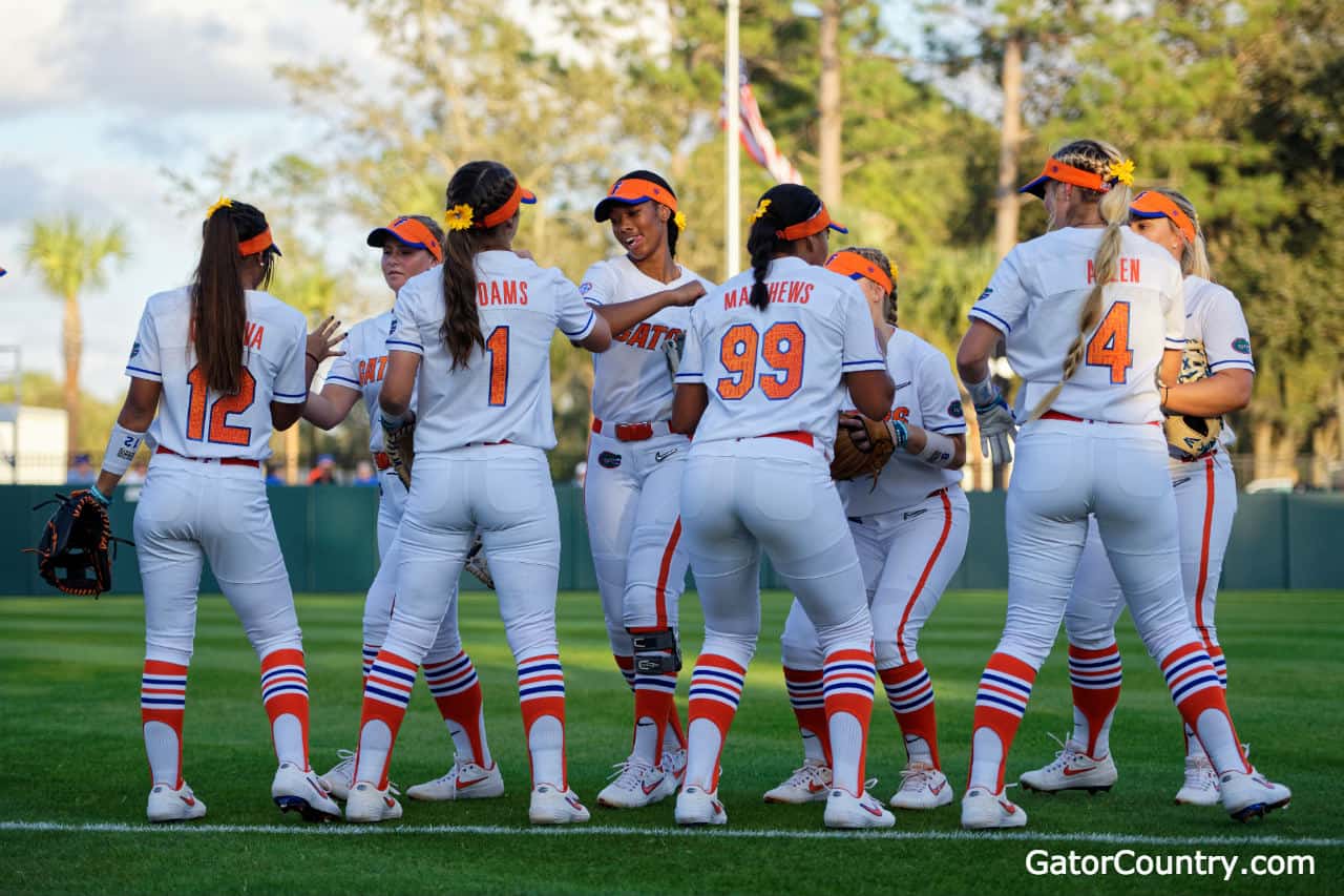 Florida Gators softball defeats Jacksonville