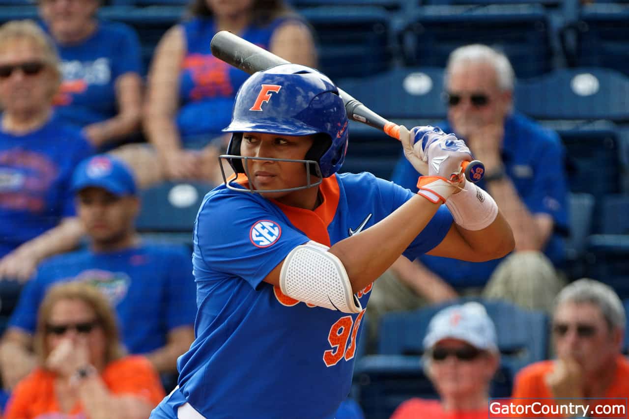 Matthews pushes Florida Gators softball past South Carolina