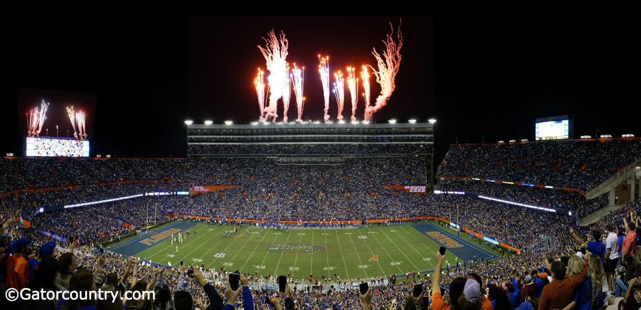 Florida Gators - Fun night at the ballparks 🔥 #GoGators