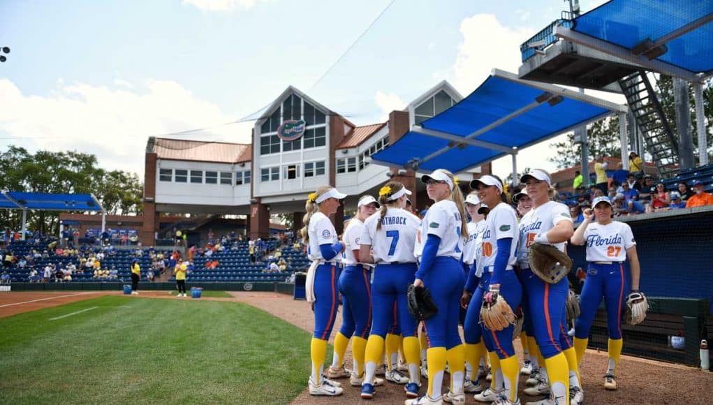 Florida Gators softball knocks off Texas 3-1 | GatorCountry.com